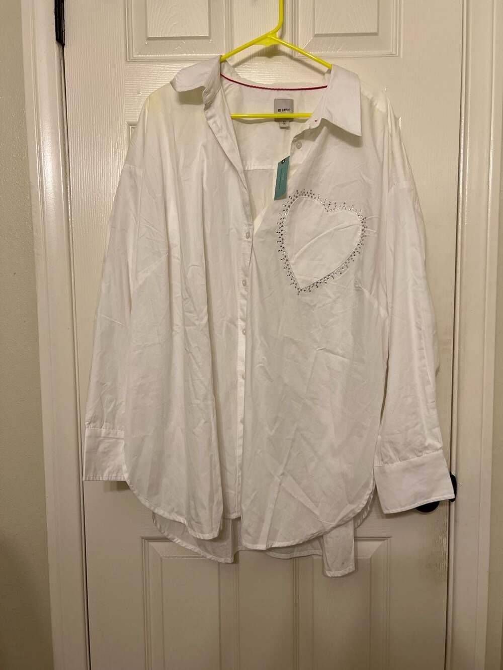 Maeve Button Down Shirt Size 2X Plus White Rhinestone Heart